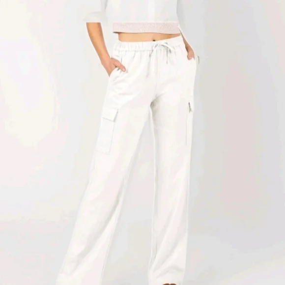 Stylish White  Linen Pants Love Tree Size Medium - Picture 4 of 10